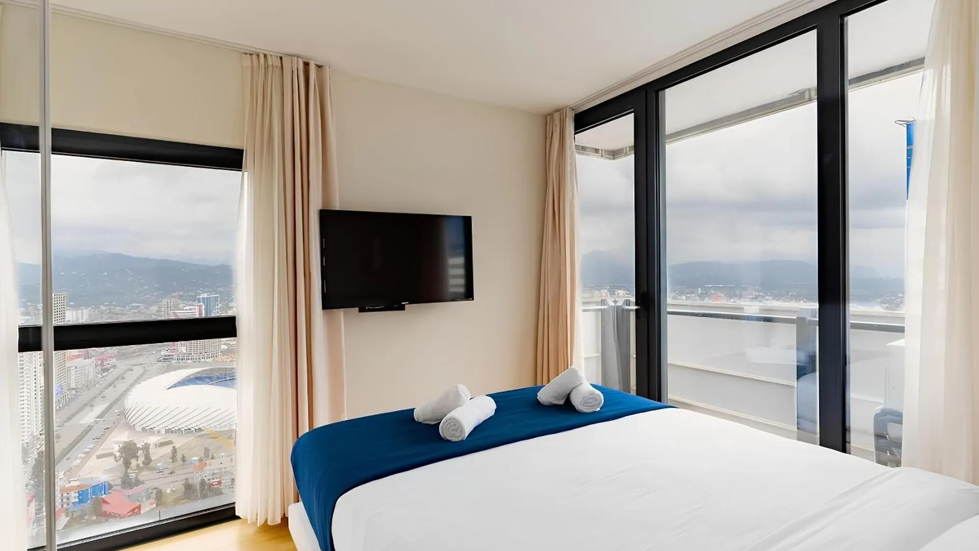Panorama Orbi Luxe Batumi Aparthotel