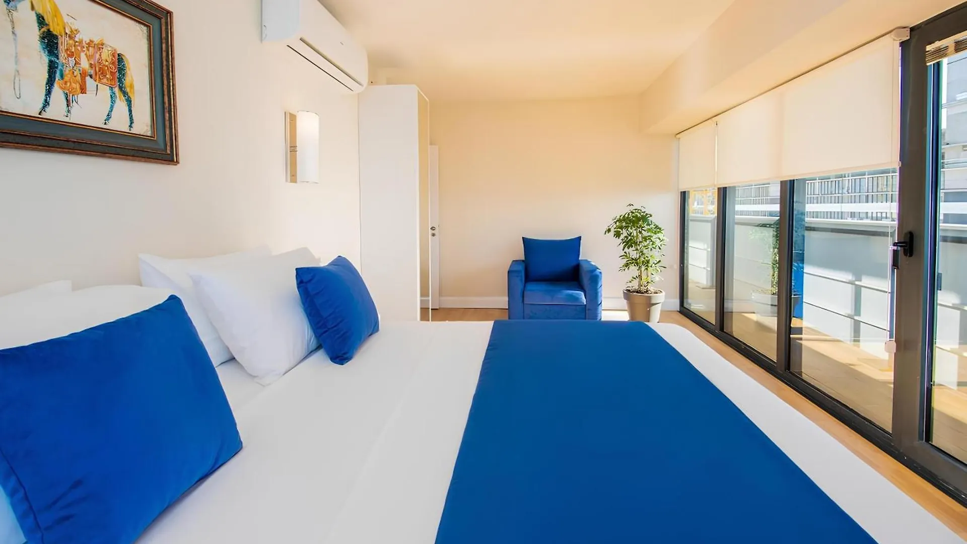 Panorama Orbi Luxe Batumi Aparthotel